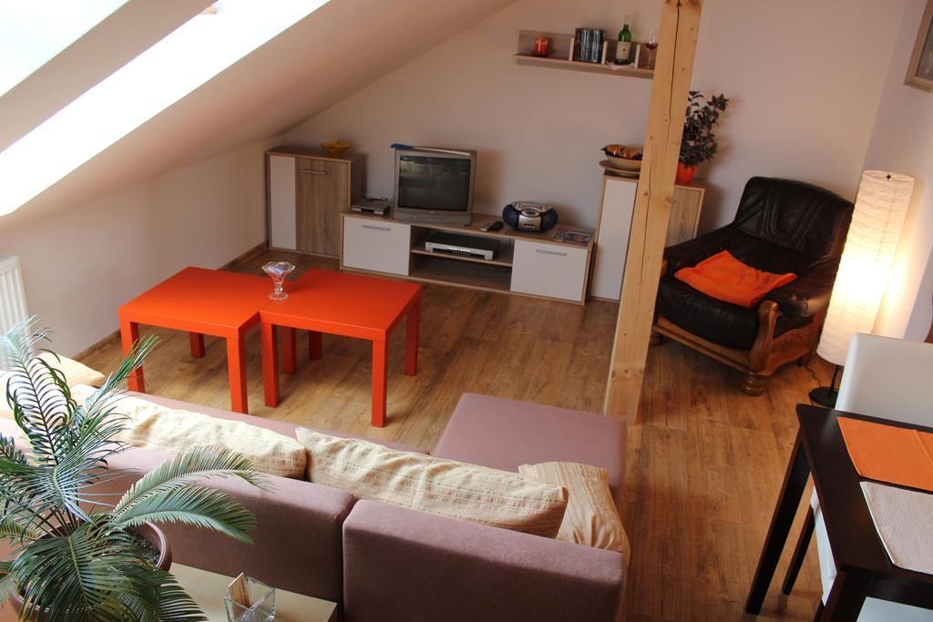 Orange Loft Apartment Kájov Zewnętrze zdjęcie